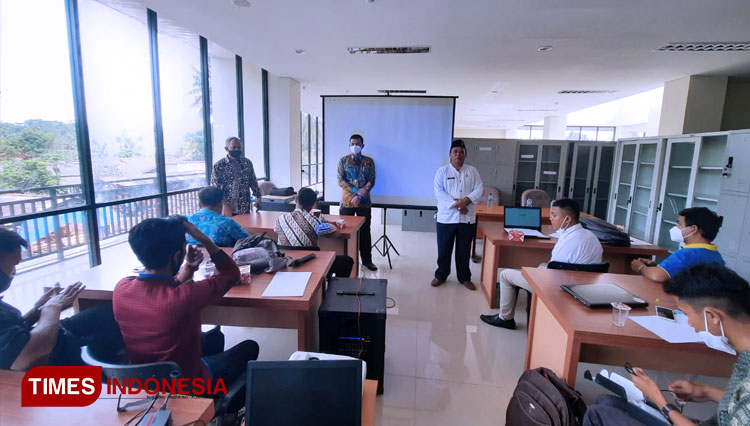 Pelaksanaan tes evaluasi pegawai non ASN Pangandaran (FOTO: Syamsul Ma'arif/TIMES Indonesia)