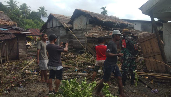 Sejumlah kerugian materi yang di alami warga Pulau Morotai akibat bencana Cuaca Ekstrim dan Gelombang Pasang. (Foto: dok. BPBD Morotai For TIMES Indonesia).