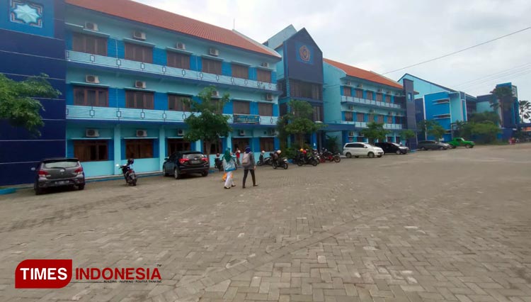 Halaman depan Universitas Muhammadiyah Lamongan (UMLA). (Foto: MFA Rohmatillah/TIMES Indonesia)