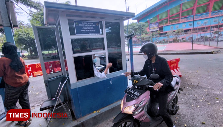 E-Parking system yang berada di kawasan pintu masuk Stadion Gajayana, Kota Malang. (FOTO: Istimewa)
