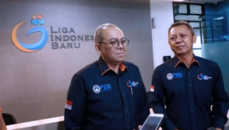 Direktur Utama PT Liga Indonesia Baru (PT LIB), Akhmad Hadian Lukita saat diwawancarai oleh awak media (FOTO: Dokumen/Goal)