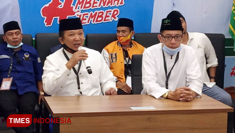 Bupati Jember, Hendy Siswanto dan Wabup Jember, KH Muhammad Balya Firjaun Barlaman. (Foto: Muhammad Faizin/TIMES Indonesia)
