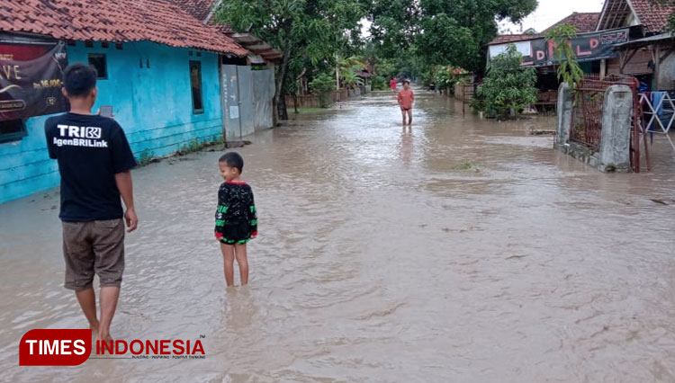 Lokasi banjir di Desa Ligung, Kecamatan Ligung, Kabupaten Majalengka. (Foto: Jaja Sumarja/TIMES Indonesia)