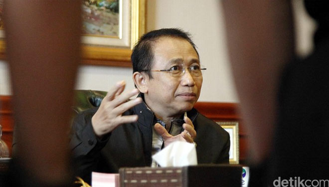 Marzuki Alie. Saat ini ia sudah sah dipecat dari partai Demokrat. (FOTO: detik.com)