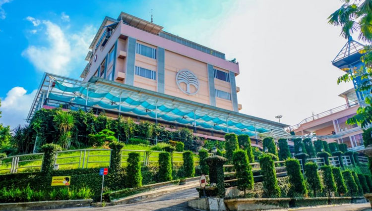Royal Senyiur Hotel merupakan Boutique Hotel pertama di Pasuruan, Jawa Timur. Hotel ini berada hanya 15 menit dengan berkendara dari Finna Golf and Country Club dan Lapangan Golf Taman Dayu. (foto-foto: Royal Senyiur Hotel for TIMES Indonesia)