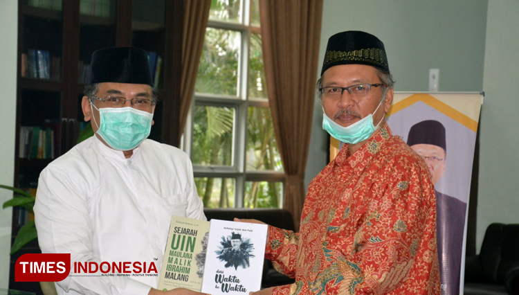 Gus Yahya bersama Rektor UIN Malang Prof Abdul Haris. (foto-foto: Humas UIN Malang for TIMES Indonesia)