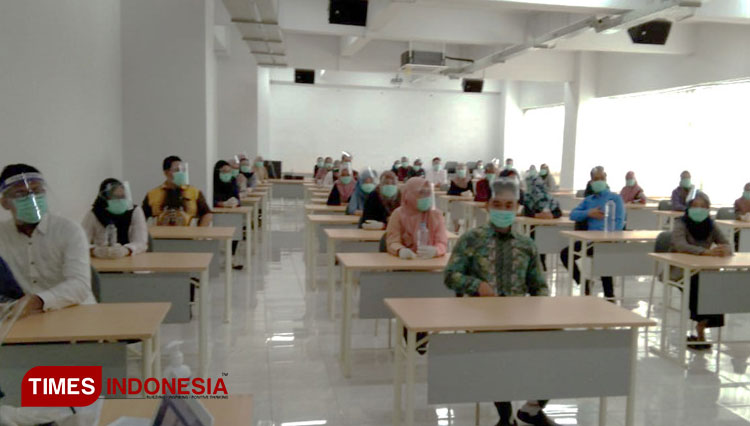 Mahasiswa IIK BW saat mengikuti ujian UKAI. (Foto: IIK BW for Times Indonesia)