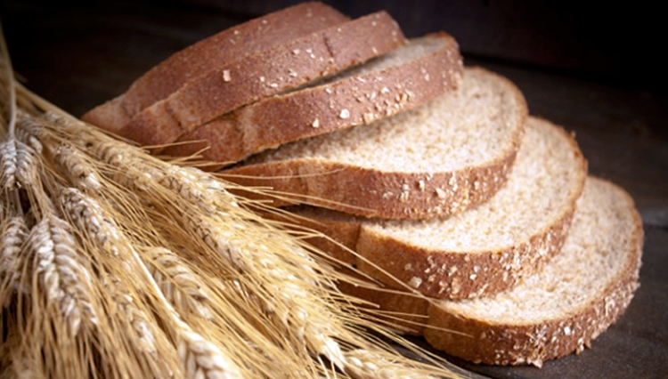 Roti gandum dipercaya menyebabkan perut buncit lebih cepat. (Foto:  30andfit.com)