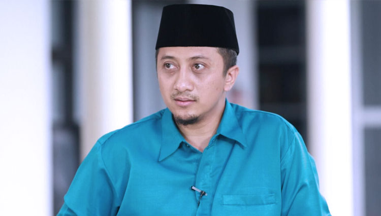 Ustaz Yusuf Mansyur telah memprediksi bahwa aturan investasi minuman beralkohol atau miras di Indonesia akan dicabut. (Foto: Muslim Obsession)