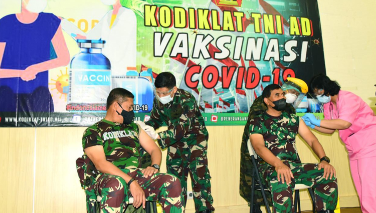 Vaksinasi di Kodiklat TNI AD a