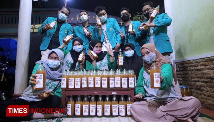 Sehat Bersama dengan Minum Jamu Tradisional dari Mahasiswa Unisma Malang