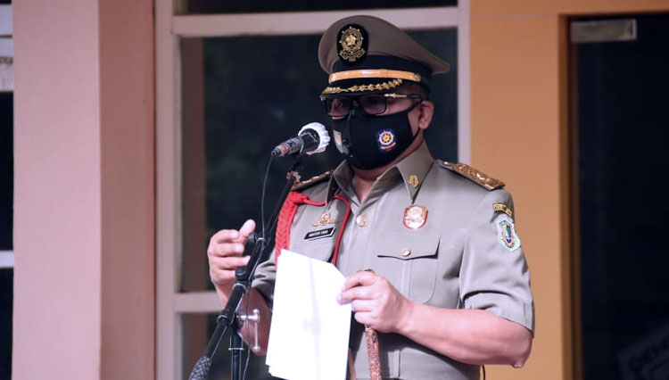 Wali Kota Gorontalo, Marten Taha saat memberikan sambutan di upacara pencanangan HUT ke-293 tahun 2021 Tingkat Kota Gorontalo (FOTO: Humas Pemkot Gorontalo) 