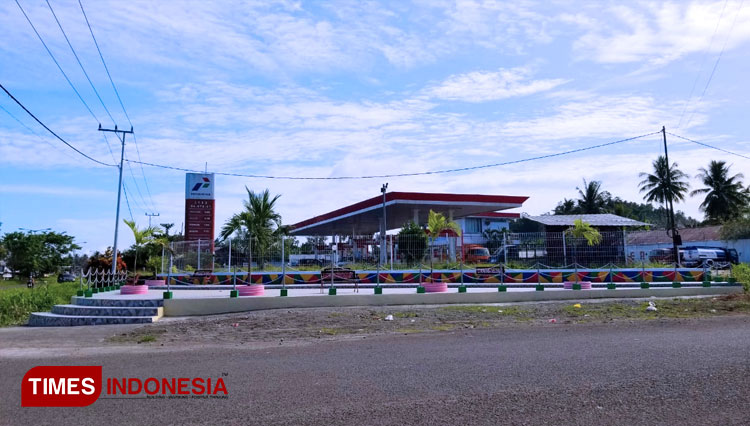 Tugu-99-Sofifi-2.jpg