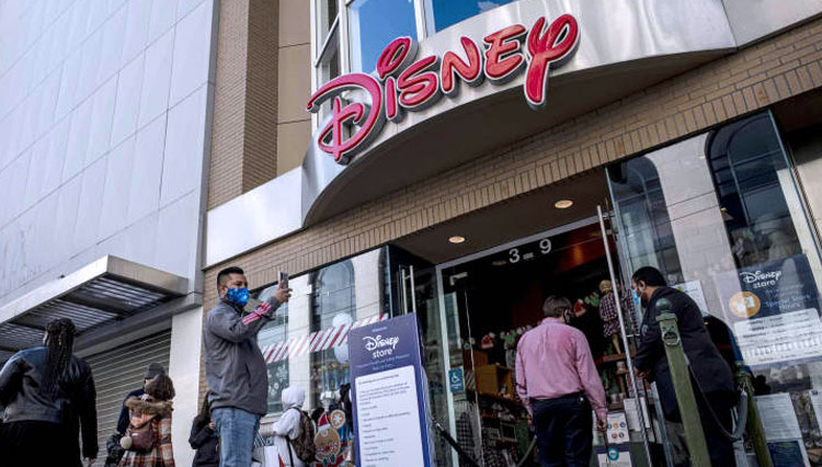 Walt Disney Bakal Tutup 60 Toko di Amerika Utara