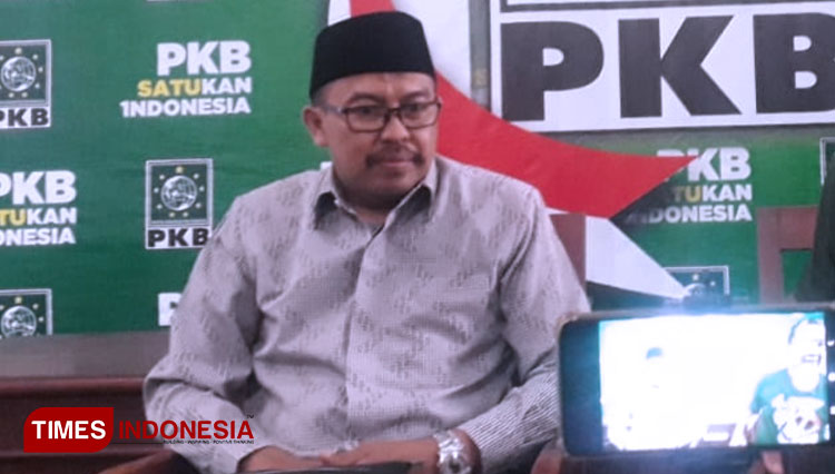 Ketua Komisi I DPRD Kabupaten Bondowoso H Tohari  (Foto: Moh Bahri/TIMES Indonesia)