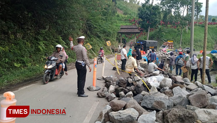 Besok, Kendaraan Berukuran Besar Dilarang Melintas Pujon