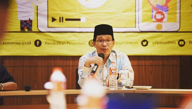 Direktur Pendidikan Diniyah dan Pondok Pesantren Kemenag, Waryono. (Foto: Facebook Pendidikan Pesantren Kemenag).