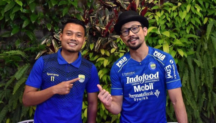 Gelandang Persib Bandung, Dedi Kusnandar (kiri) (foto: Instagram/Dedi Kusnandar)