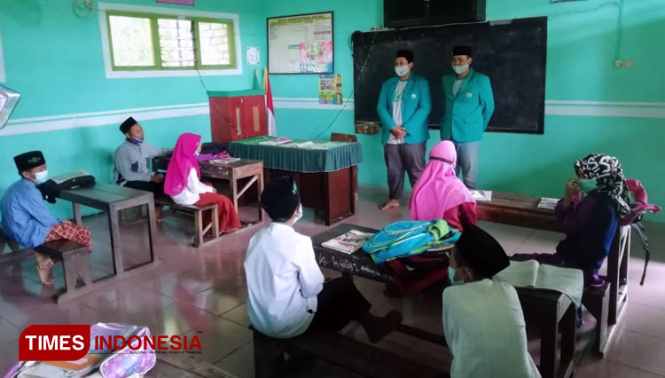 KSM Tematik Unisma Malang Peduli Literasi di Tengah Pandemi