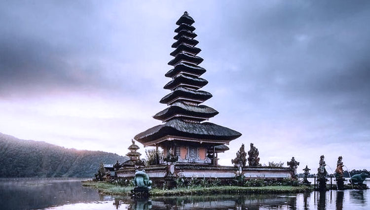 Ilustrasi Pariwisata Pure di Bedugul Bali  (FOTO: Pinterest) 