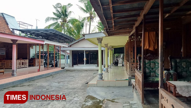 Rumah-Adat-2.jpg