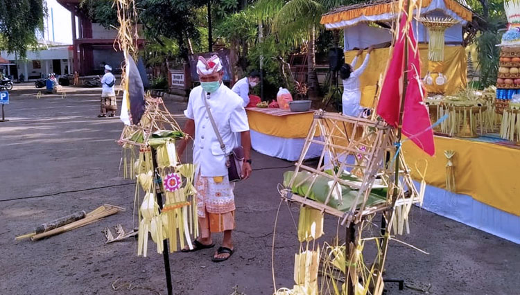 Kegiatan perayaan Nyepi 2021 Tahun Baru Saka 1943 di Pura Aditya Jaya Rawamangun. (Foto: Kominfotik Jakarta Timur)