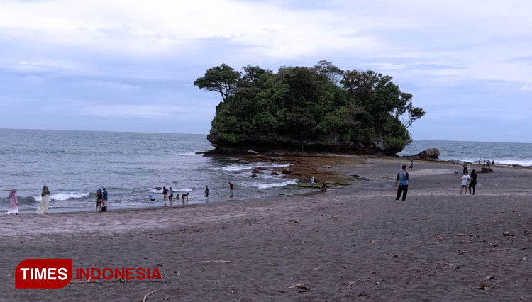 Lokasi objek wisata pantai Madasari. (Foto: Syamsul Ma'arif/TIMES Indonesia)