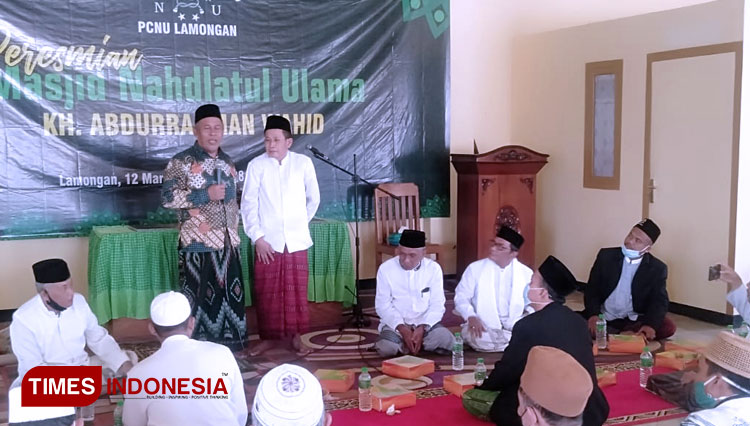 KH MARZUKI MUSTAMAR b