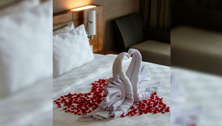 Honeymoon Room Package and Romantic Dinner Package menjadikan momen istimewa Anda berkesan saat menginap di Swiss-Belresort Dago Heritage. (Foto-foto: Swiss-Belresort Dago Heritage for TIMES Indonesia)