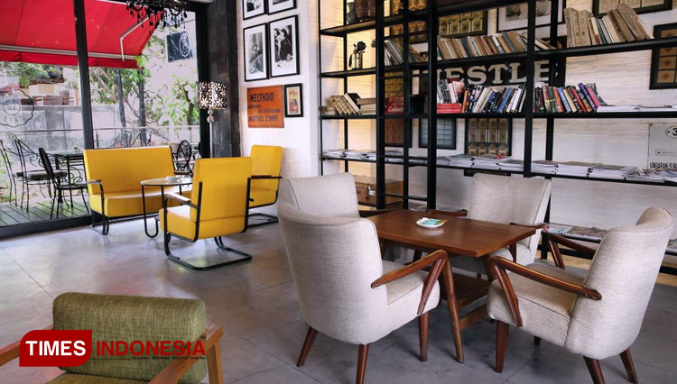 A nice indoor ambience of Sunny16 Cafe. (Photo: Sunny16 for TIMES Indonesia)