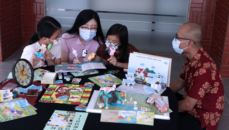 Ajari Anak Tentang Bencana, Ubaya Buat Buku Cerita Bergambar | TIMES
