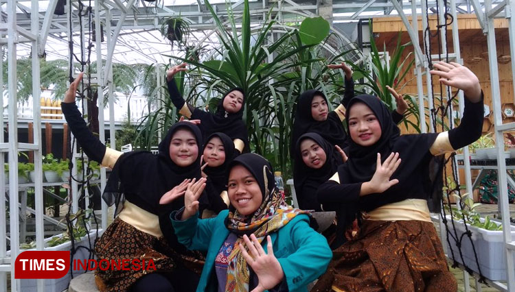 Pandemi tak Halangi Kreatifitas, Mahasiswa KSM Unisma Malang Bimbing Siswa Lomba Tari Virtual
