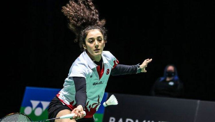 Pemain tunggal putri Turki, Neslihan Yigit saat bermain di turnamen All England 2021 (foto: Mikael Ropars)