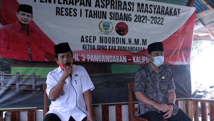 Pelaksanaan reses masa sidang ke I Ketua DPRD Pangandaran Asep Noordin (Foto : Syamsul Ma'arif/TIMES Indonesia)