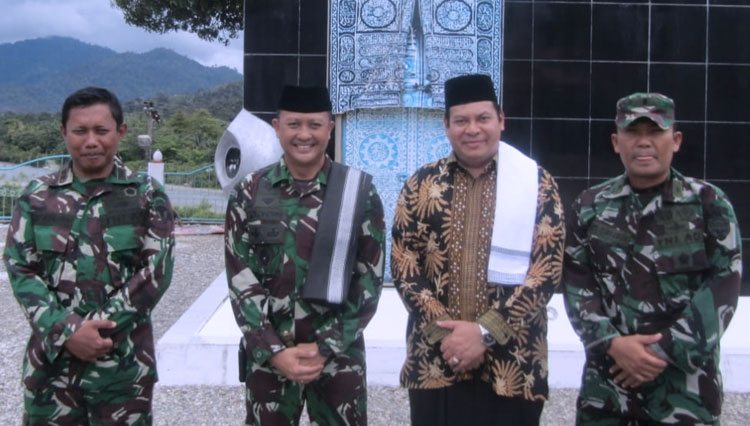 Danrem 012/TU didampingi Dandim 0110/Abdya silaturahmi ke Pondok Pesantren Puskiyai. (Foto: T. Khairul Rahmat Hidayat/TIMES Indonesia)