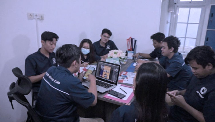 Bekerja di bidang kreatif dan digital banyak diminati karena tidak terlalu banyak pressure yang diberikan. (Foto : Dok. IW Corp for TIMES Indonesia)