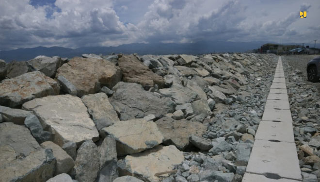 Tanggul-Palu-PUPR-2.jpg