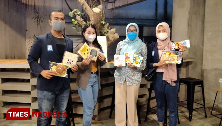 Mahasiswa LP3I saat perkenalan dan kerja sama awal dengan Novia Maulina, Sabtu (20/3/2021). (Foto: Novia Maulina for TIMES Indonesia)