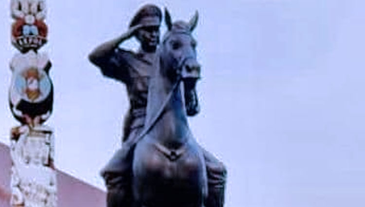 Monumen Mochammad Jasin yang berdiri tegak di gerbang Akademi Kepolisian (Akpol) Semarang. (FOTO: Dokumentasi Humas Polri)