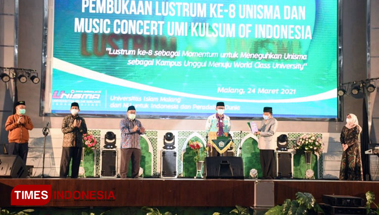 Rayakan Lustrum ke-8, Unisma Malag Terus Berkarya