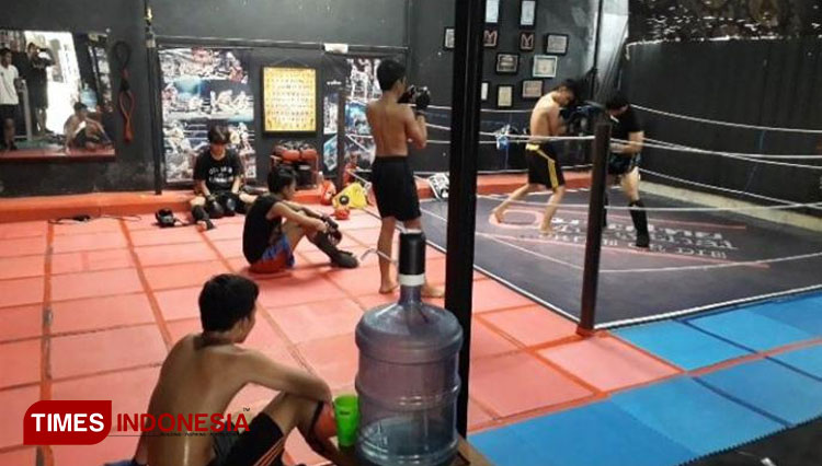 Atlit Muaythai Kota Malang b