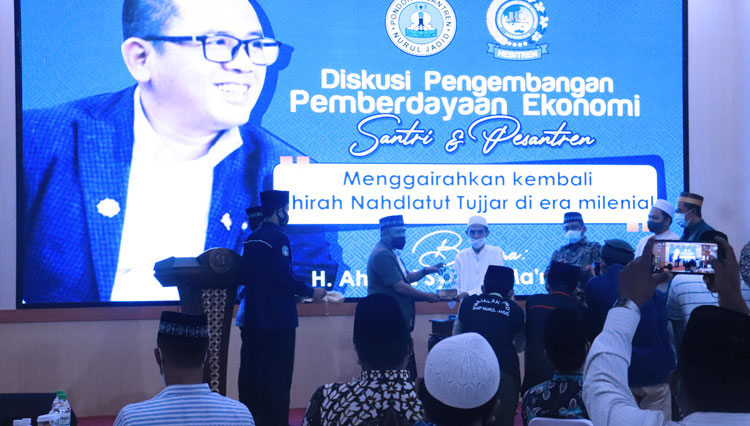 Dikusi Pengembangan Ekonomi dan Pemberdayaan Santri dan Pesantren di Ponpes Nurul Jadid oleh Hebitren (foto: Humas Nurul Jadid)