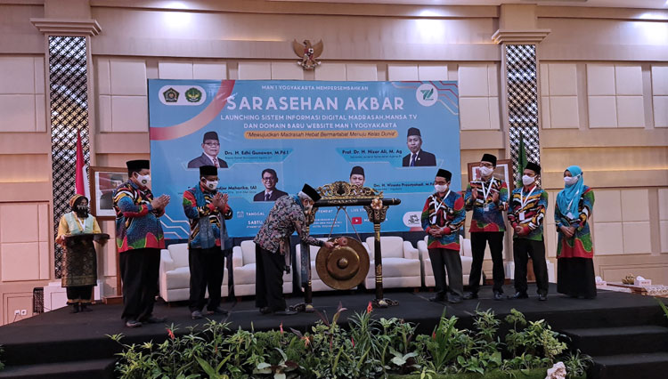 Sekjen Kemenag Nizar 2