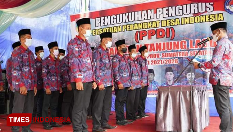 Bupati Banyuasin Askolani saat hadir di pengukuhan PPDI a