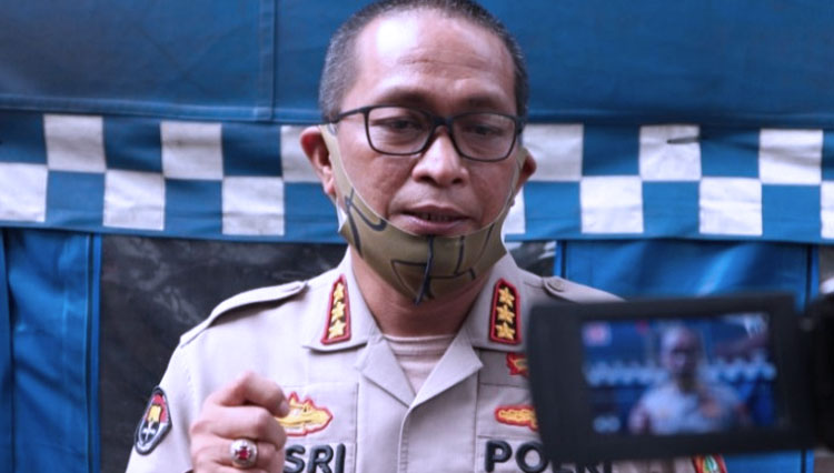 Kabid Humas Polda Metro Jaya, Kombes Pol Yusri Yunus saat memberikan keterangan pers kepada wartawan di Jakarta (foto: Dokumen/ANTARA)