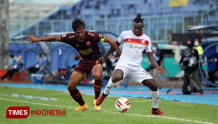 Borneo FC imbangi PSM Makassar dalam gelaran Piala Menpora Grup B dengannskor akhir 2 - 2 di Stadion Kanjuruhan Kabupaten Malang. Rabu, (31/3/2021) (Foto: Tria Adha/TIMES Indonesia)