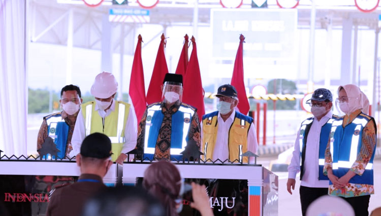 Resmikan Dua Jalan Tol JORR2, Presiden RI Jokowi: Jadikan Keunggulan Investasi