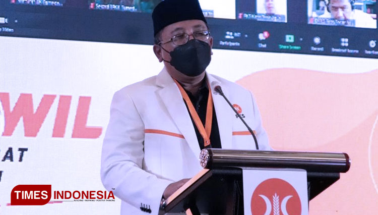 Ketua DPW PKS Jawa Barat, Dr. Haru Suandharu, S.Si., M.Si membuka Rakerwil PKS Jabar di Kota Bandung, Jumat (2/4/21).(Foto: PKS for TIMES Indonesia)