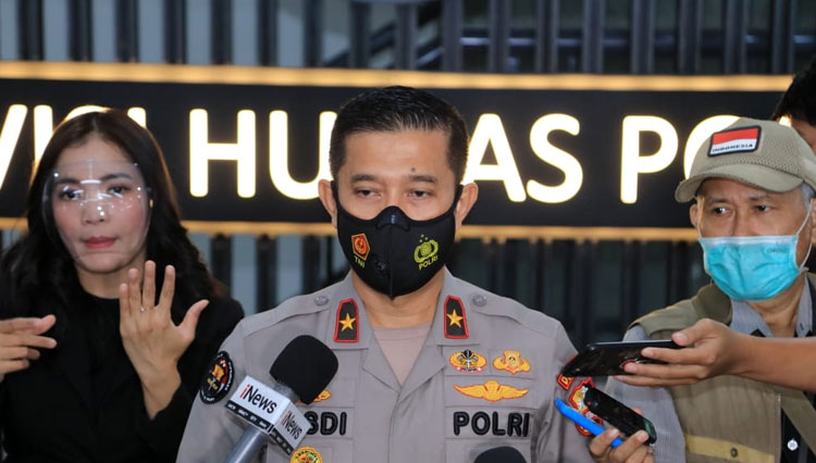 Karo Penmas Divisi Humas Polri b
