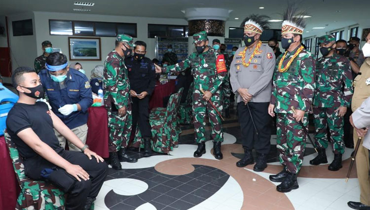 panglima mengunjungi papua barat 2